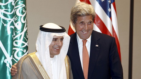 Gequältes Lächeln: US-Außenminister John Kerry mit seinem saudischen Amtskollegen Adel al-Jubeir 