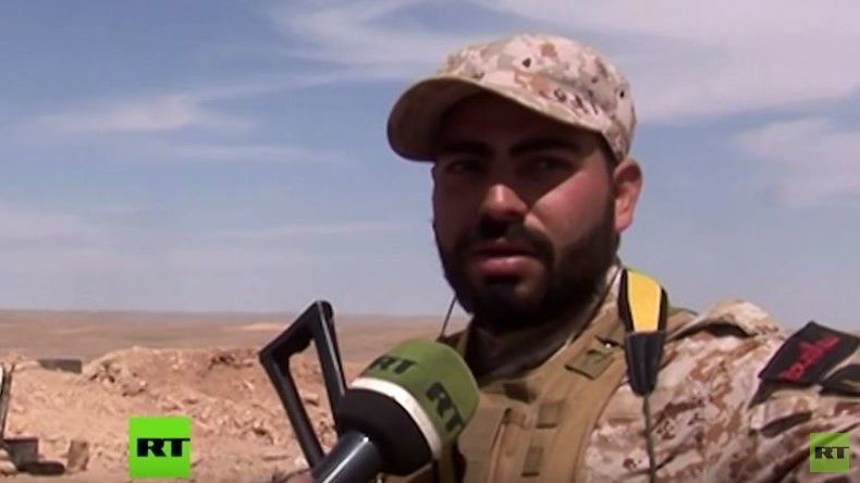 RT Exklusiv: Kampf zwischen Regierungstruppen und IS um das strategische Gasfeld al-Shaer in Syrien