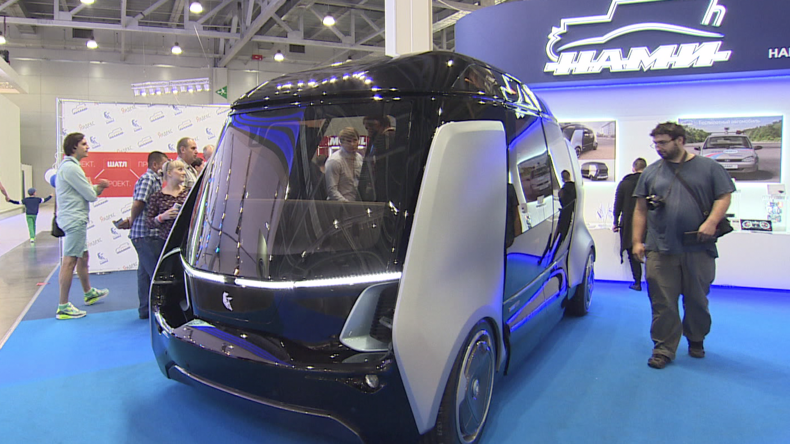 Der Kleinbus ist auf der Moskauer Automesse vorgestellt worden.