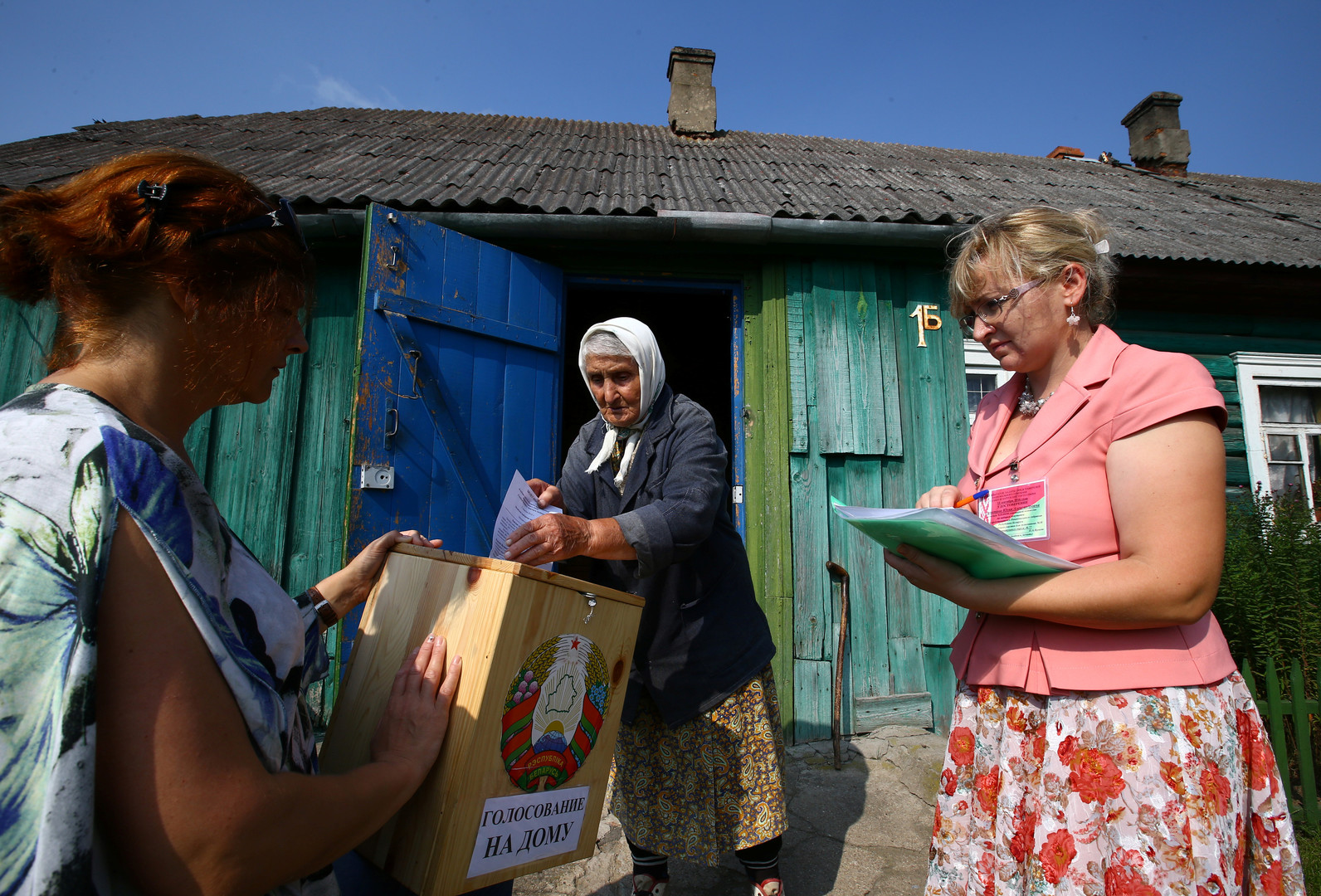 Mobile Wahllokale werden für Bewohner entlegenen Gebiete eingesetzt. 