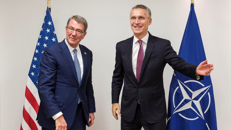 NATO-Diplomat: "Westen verfolgt militärische Gewaltprojektion an Russlands Grenzen"