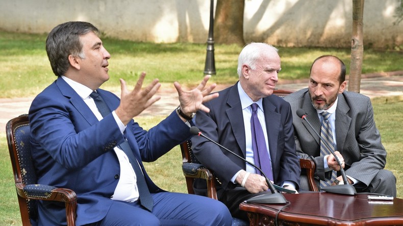 Gouverneur Micheil Saakaschwili empfängt den US-amerikanischen Senator John McCain; Odessa, 23. September 2015.