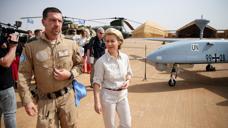 Bundesverteidigungsministerin Ursula von der Leyen bei einem Besuch in Camp Castor; Gao, Mali