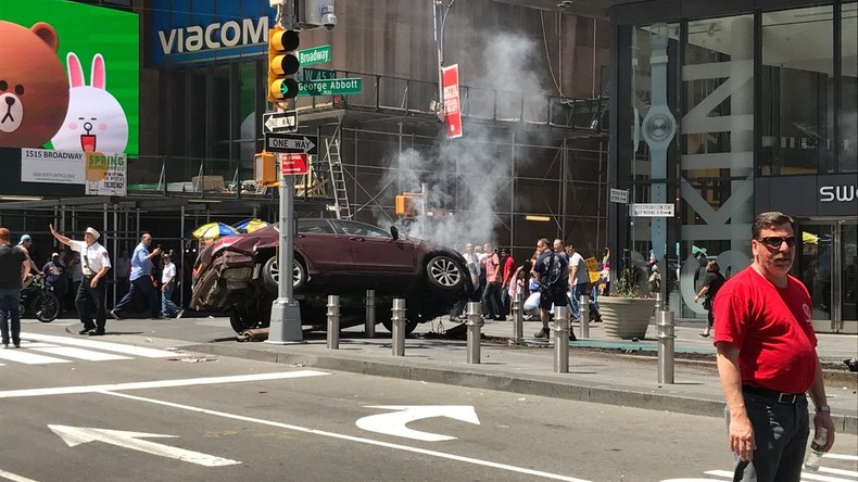 New York: Geisterfahrer rast in Menschenmenge auf Times Square - ein Toter, 22 Verletzte