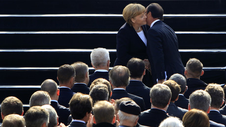 Auf dem Weg an die Spitze: Angela Merkel empfängt Francois Hollande in Ludwigsburg, September 2012.
