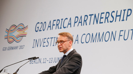Weiß, wohlhabend und renditeorientiert: Als einer der Hauptredner des Treffens zur Partnerschaft mit Afrika im Juni in Berlin trat Jens Weidmann auf, Präsident der Deutschen Bundesbank.
