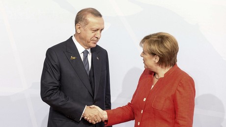 Archivbild. Bundeskanzlerin Merkel und der türkische Präsident Erdogan auf dem G-20-Gipfel in Hamburg Anfang Juli.